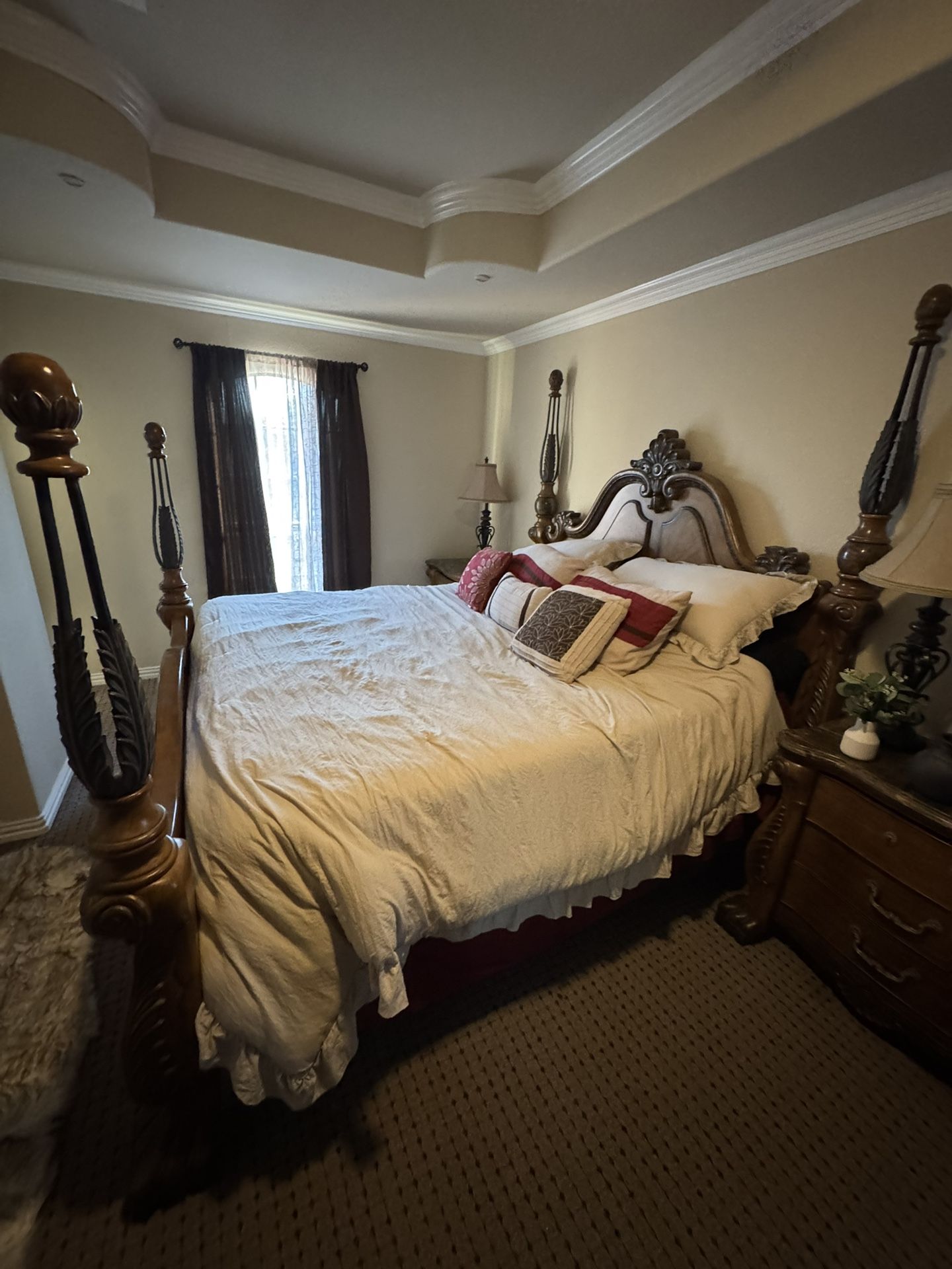 4 Post California King Bedroom Set