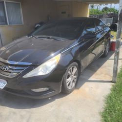 2011 HYUNDAI SONATA 