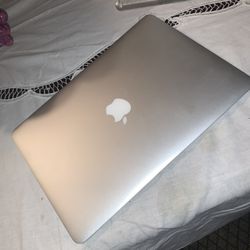 Apple MacBook 2017