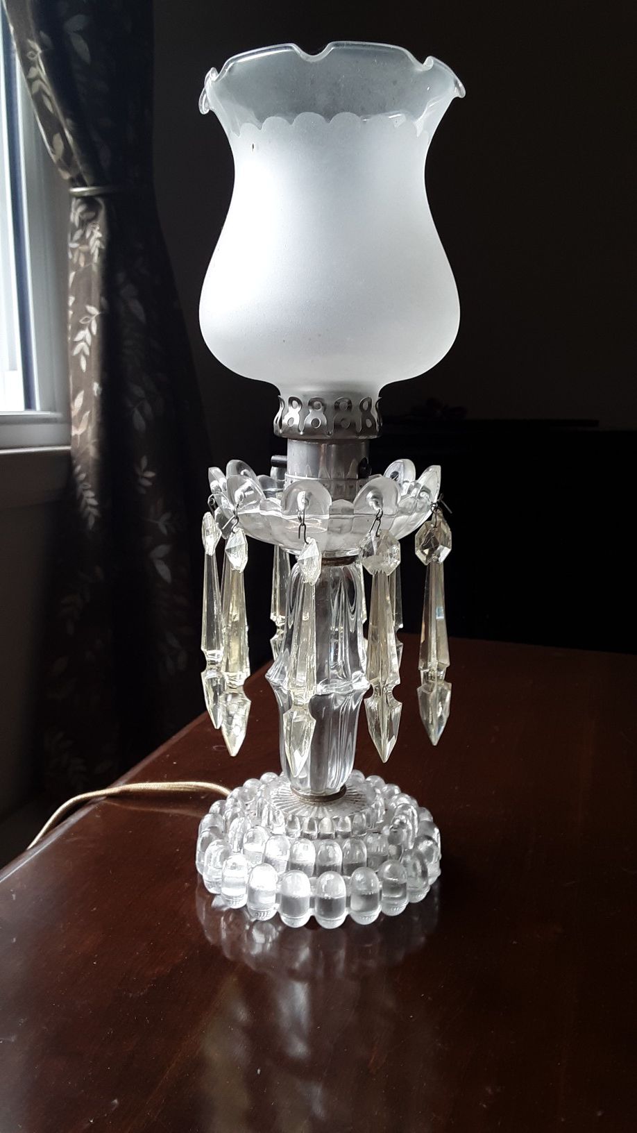 Vintage Boudoir matching Lamps 1940's. Measures-131/2 tall from base to top of glass ..and 4 in diameter..