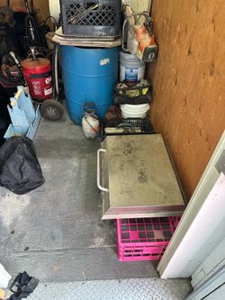 Construction equipment/Tools