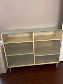 Drawer with glass doors