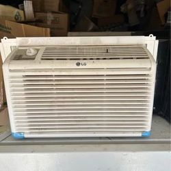 LG Window Air Conditioner – Works Great ❄️