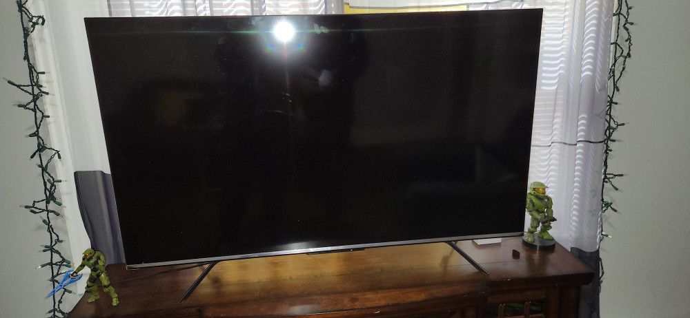 55 Inch Hisense Flat Screen TV