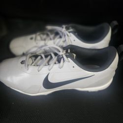 Grey Cleats 9.5