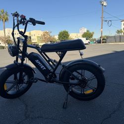 3️⃣ Fat Tire Electric Bike 🔥 Smooth Ride | Best Deal | In Stock Now