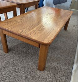 2 Wood Coffe Tables (Square & Rectangle)