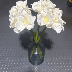 Glass Vase With Flowers
