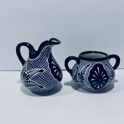 Vintage Talavera Hand Painted Mexican Pottery Sugar Bowl & Creamer. Beautiful set is in excellent condition.