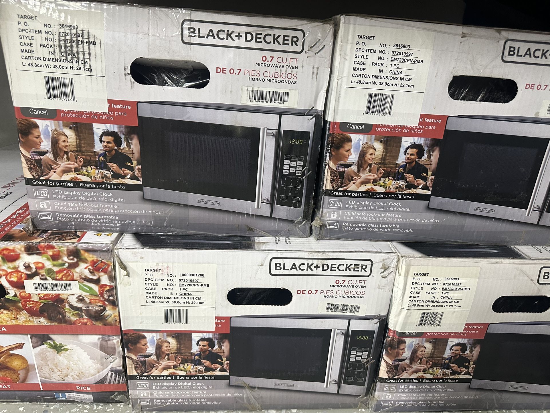 Microwave For Countertop ( Brand New )