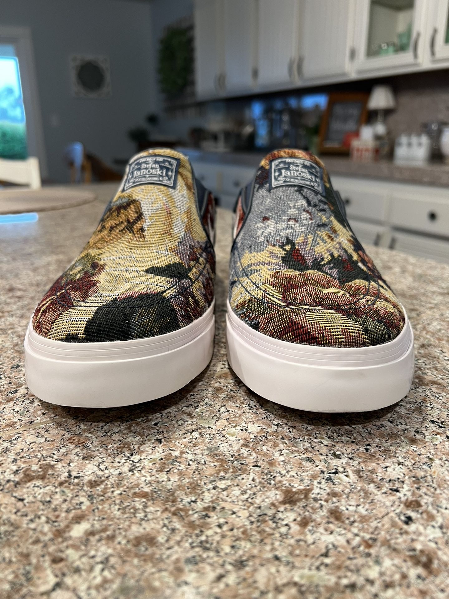 Nike SB Zoom Stefan Janoski Slip On Floral for Sale in Temecula CA OfferUp