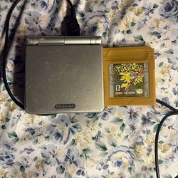 Gameboy SP With Pokemon Gold