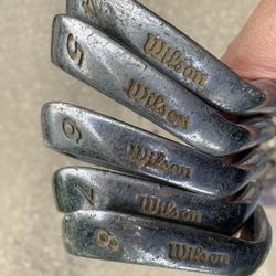 Wilson Men’s Right Hand Golf Irons