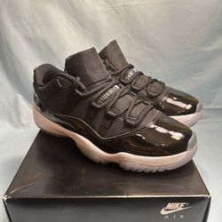 Jordan 11 Low Space Jam Sz 8.5