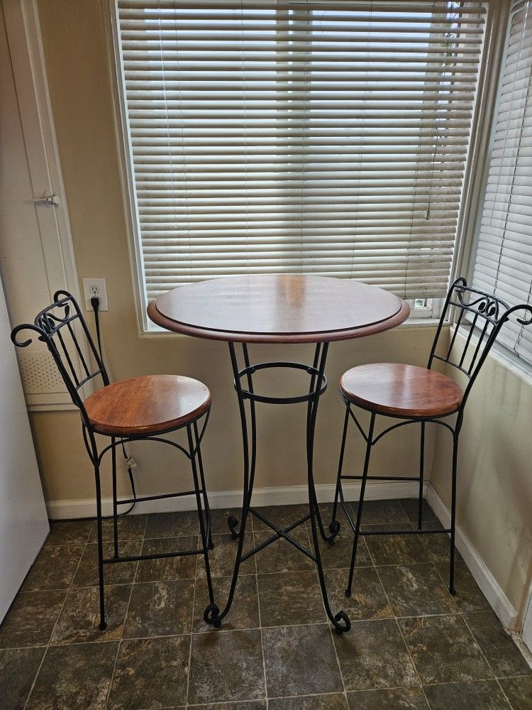 Vintage Iron/Wood Small Table Kitchen 