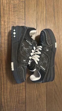 Louis Vuitton Trainers (shoes)