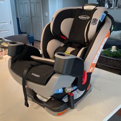 Graco Extend2Fit  Car Seat