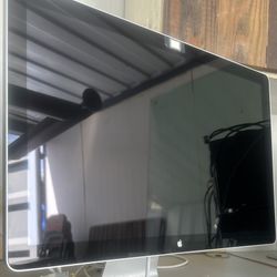 Apple Cinema Display 24”