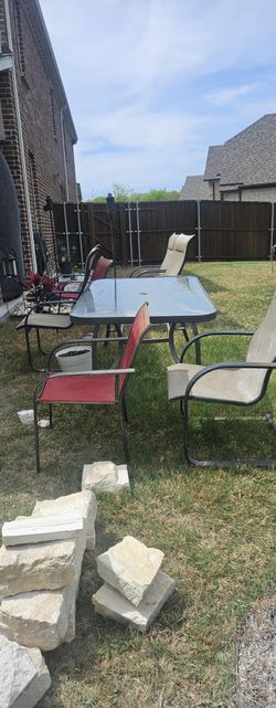 Patio Table With 6 High Back Chairs And Two Low Back Chairs