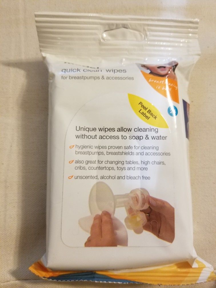 Free Medela Quick Clean Wipes