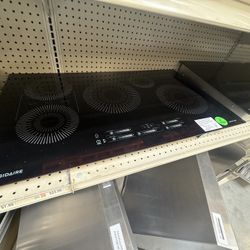 Frigidaire 36” induction cooktop