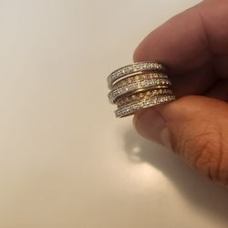 14K Mixed Gold Diamond Ring 