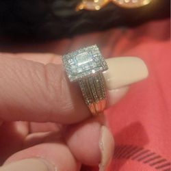 1 Ct genuine Diamond Ring