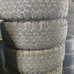 285/70R17 BFGOODRICH KO2 TIRES (4)