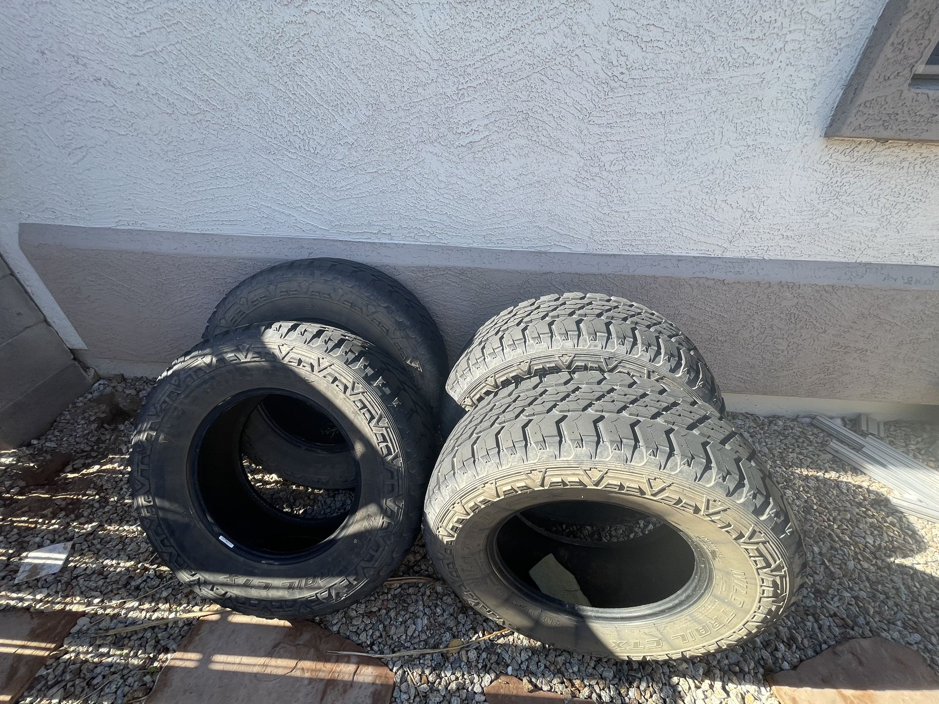 5 TBC Wildclaw Tires 285/70R17