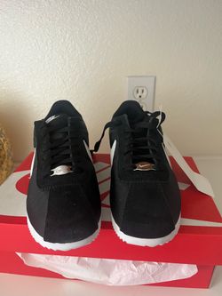 Black Nike Cortez