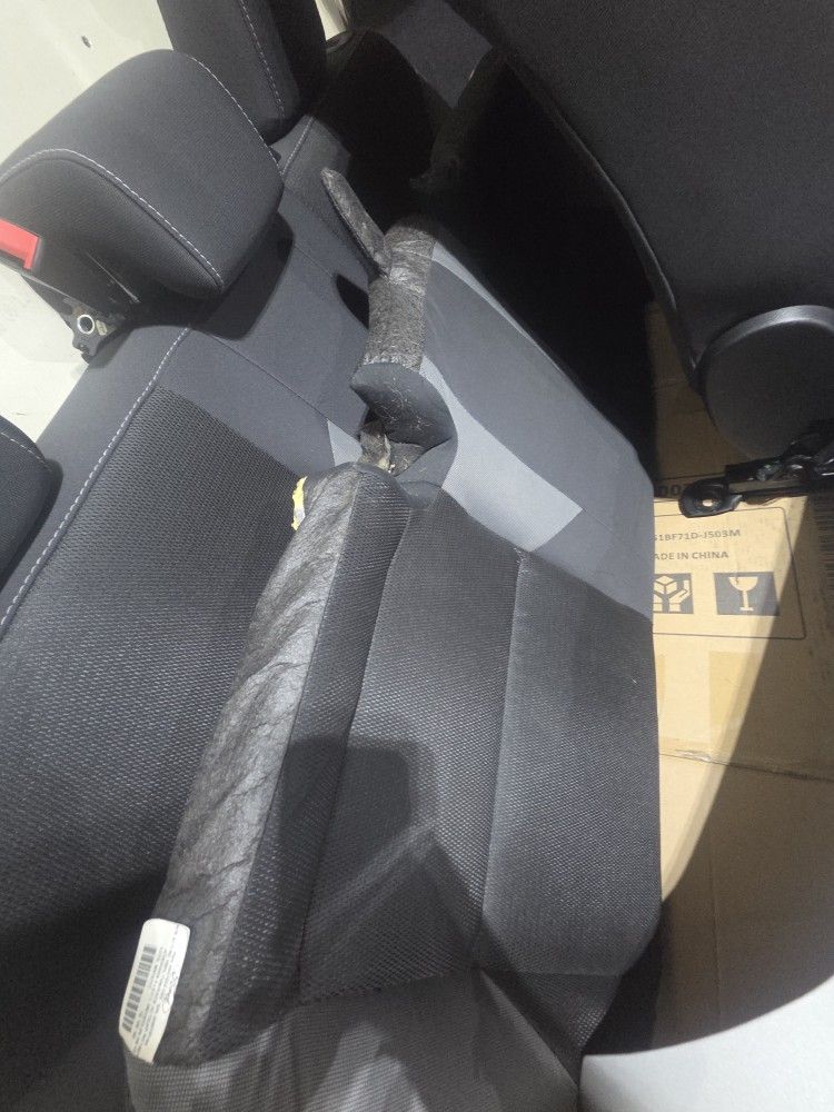 ๐น OEM Rear Bench Seat