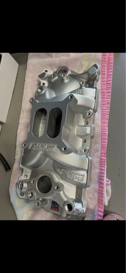Edelbrock  2701 Intake ( SBC)