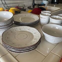 20 piece dinnerware