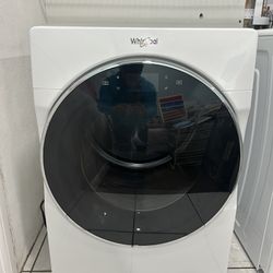 Dryer Machine ,White Color , Whirlpool 