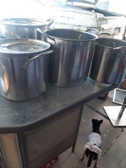 4 Stainless Steel Pots With 2 Lids Set
