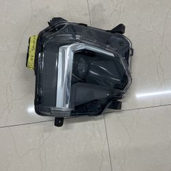 (205) 22-24 Chevrolet Traverse Right Headlight 2022 2023 2024