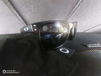 OAKLEY HOLBROOKS SUNGLASSES MADE IN USA BLACK W/GREY LENS