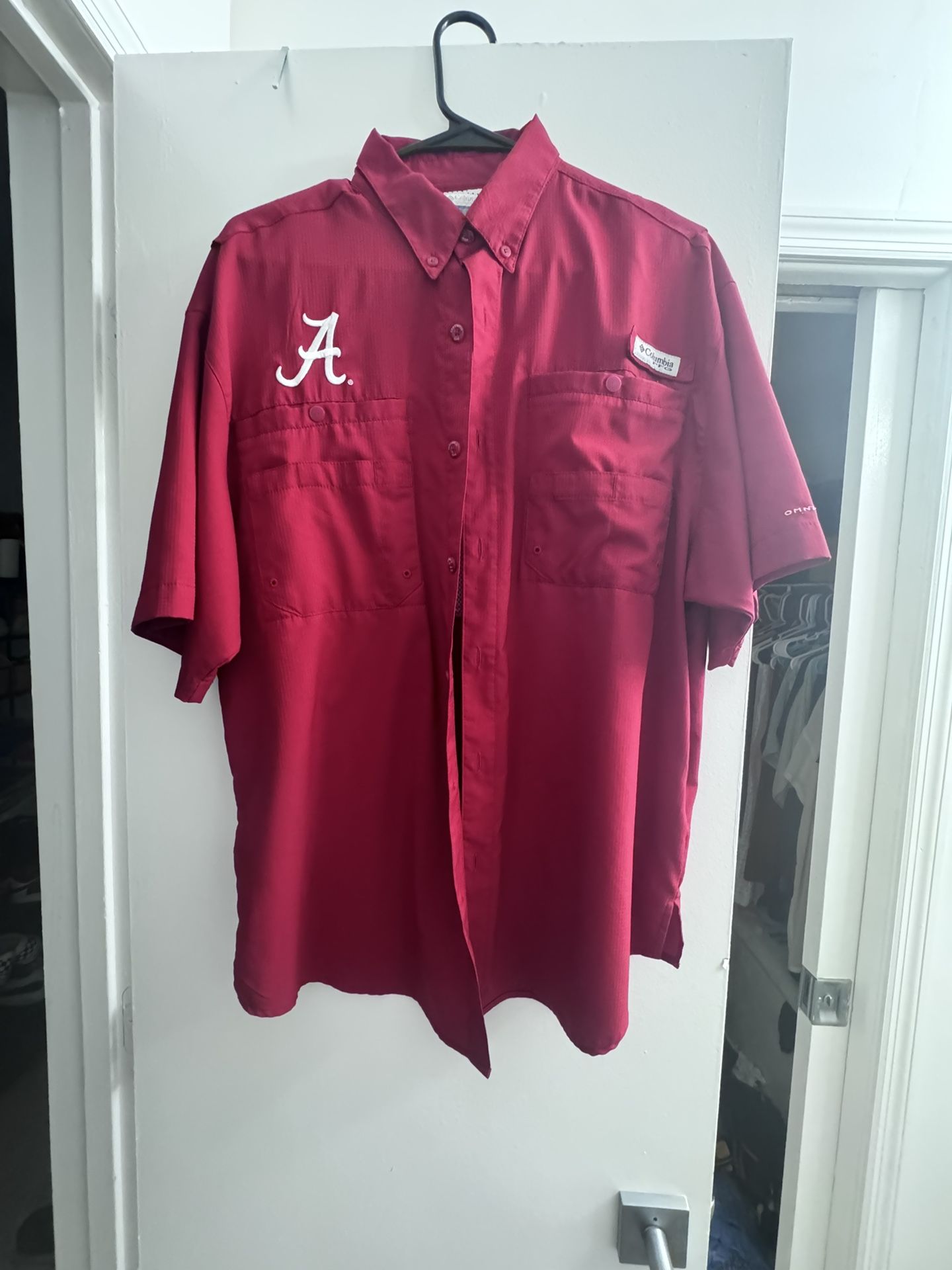 Alabama Columbia PFG shirt (Size M)