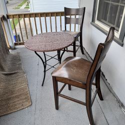 Wicker Table Metal Legs 2 Wooden Chairs