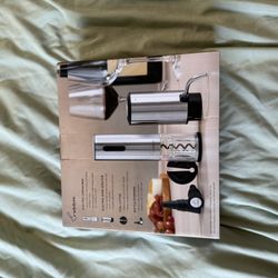 Never Used Wine Accessories 