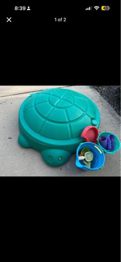 Sand box little tikes