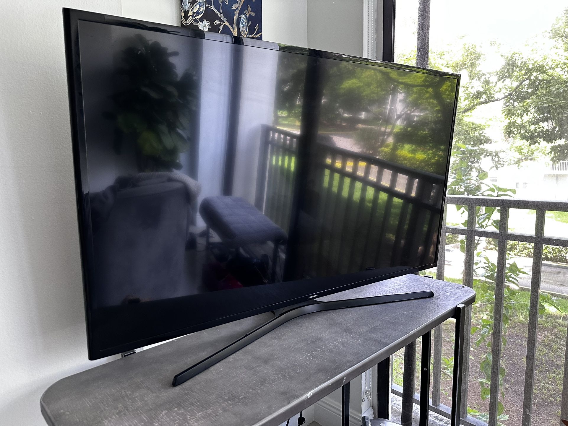 Samsung Smart TV 48 Inch With Remote Control