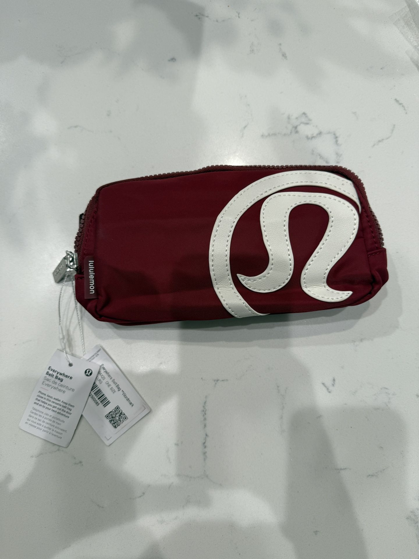 Lululemon Everywhere Belt Bag
