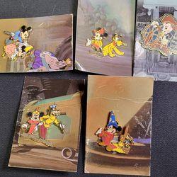 5 Disney Collector Cards And Pins