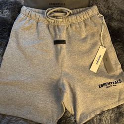 essential shorts