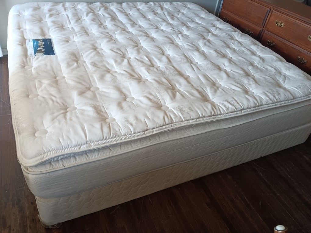 King-Size Mattress & Boxspring With Free Delivery!