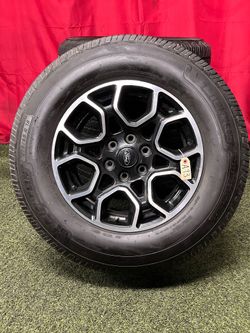 2025 Ford F-150 XLT 6 Lug 18 Inch OEM Wheels