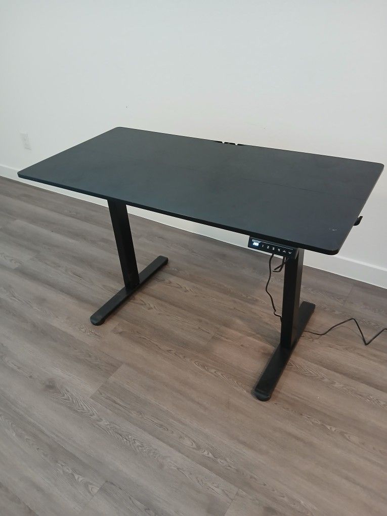 Adjustable Desk