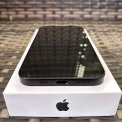 iPhone 16e 128GB Unlocked