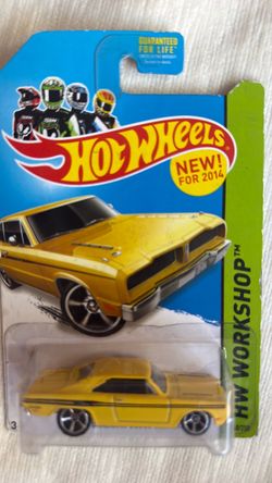 Hot Wheels HW Workshop Yellow Muscle Car 2014